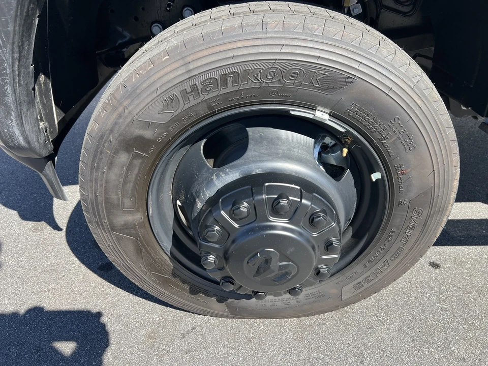 2025 Ram 4500 & 5500 - Image 9 of 12