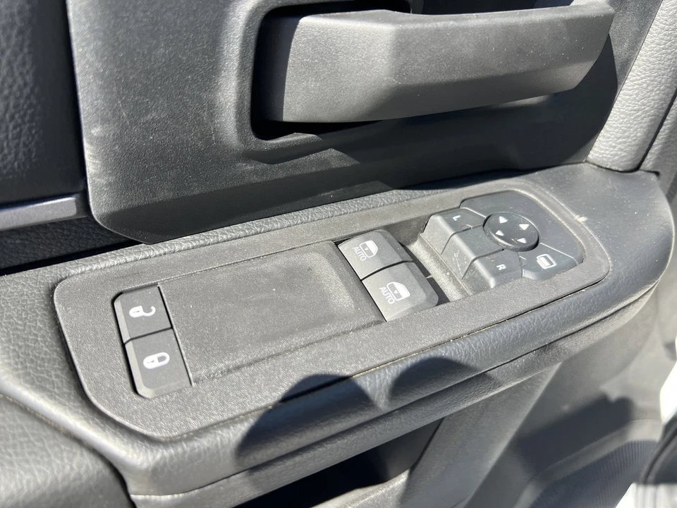 2025 Ram 4500 & 5500 - Image 12 of 12