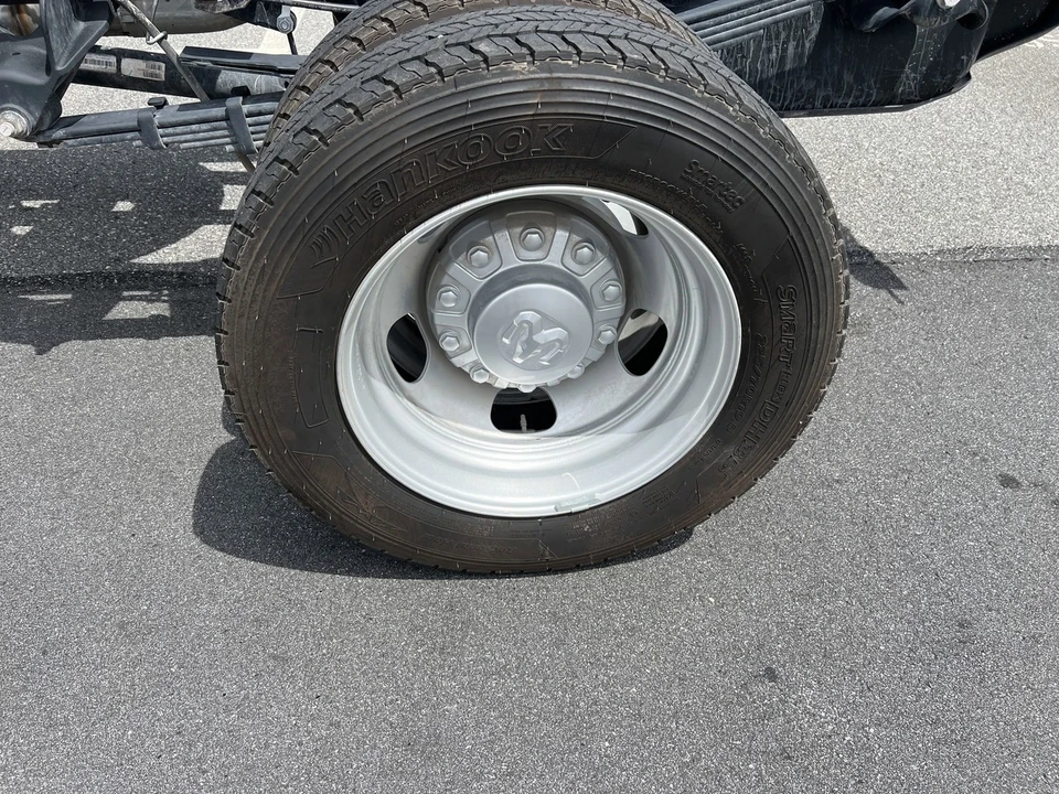2025 Ram 4500 & 5500 - Image 8 of 12