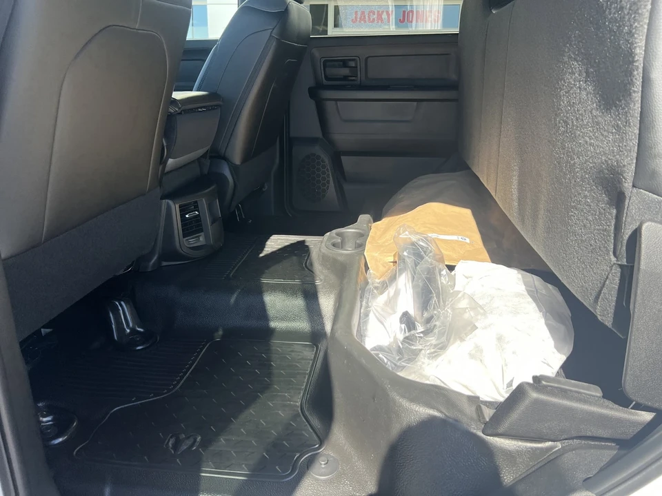 2025 Ram 4500 & 5500 - Image 11 of 12