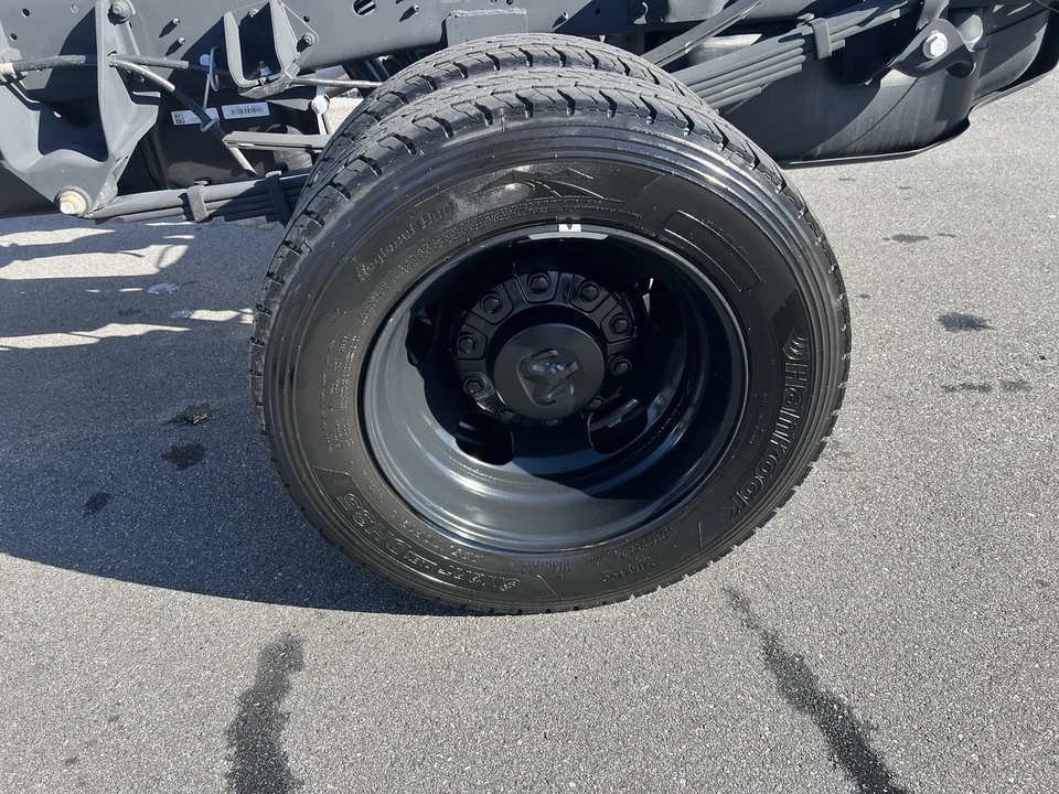2025 Ram 4500 & 5500 - Image 11 of 12