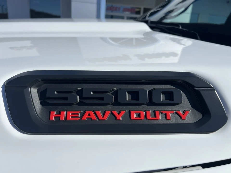 2025 Ram 4500 & 5500 - Image 8 of 12