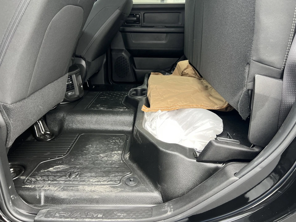 2025 Ram 4500 & 5500 - Image 12 of 28