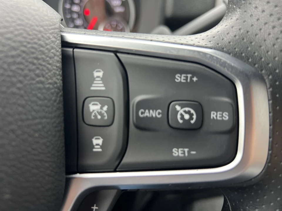 2025 Ram 4500 & 5500 - Image 23 of 28