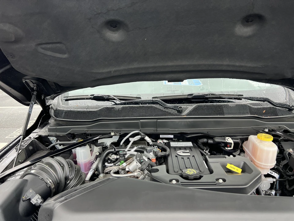 2025 Ram 4500 & 5500 - Image 27 of 28
