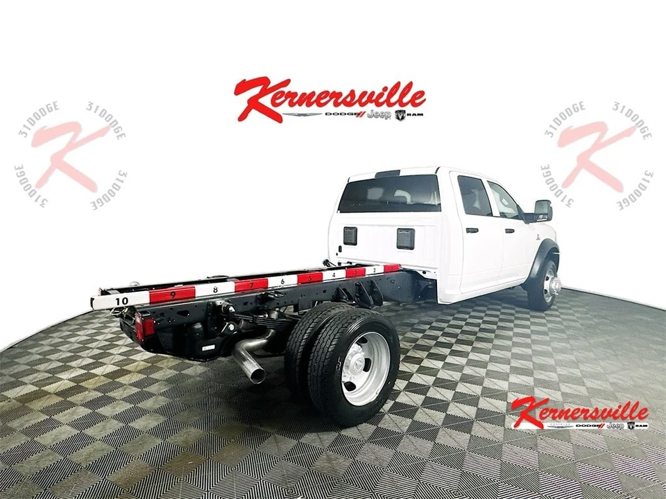 2025 Ram 4500 & 5500 - Image 7 of 19