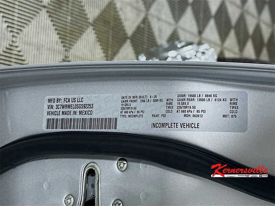 2025 Ram 4500 & 5500 - Image 19 of 21