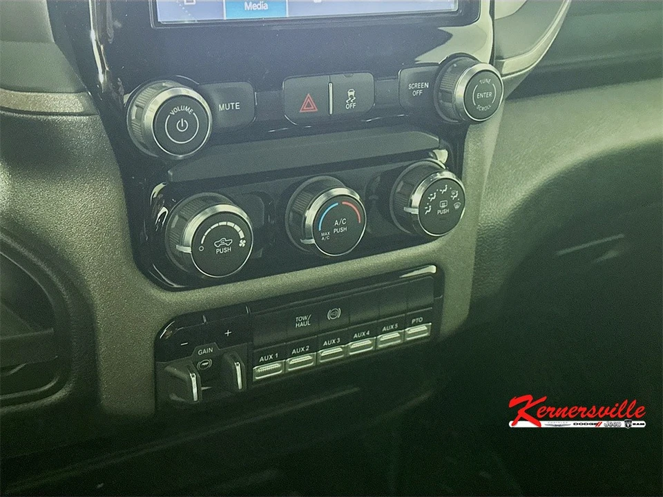 2025 Ram 4500 & 5500 - Image 16 of 21