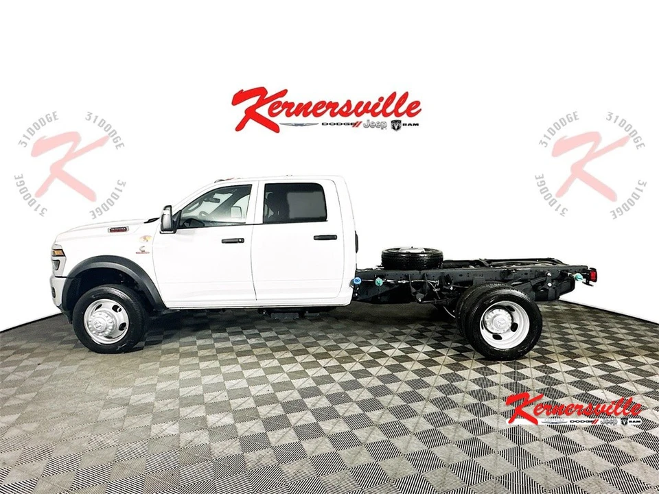2025 Ram 4500 & 5500 - Image 5 of 21
