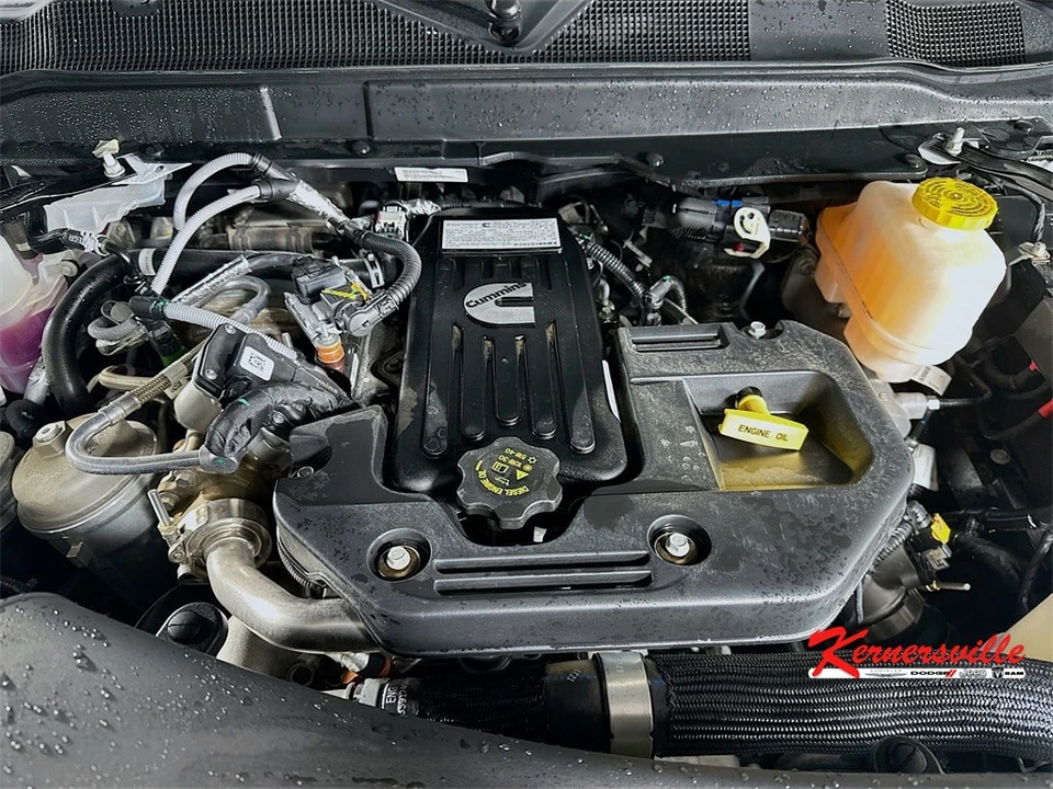 2025 Ram 4500 & 5500 - Image 18 of 21