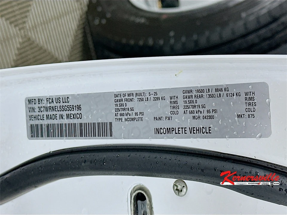 2025 Ram 4500 & 5500 - Image 19 of 21