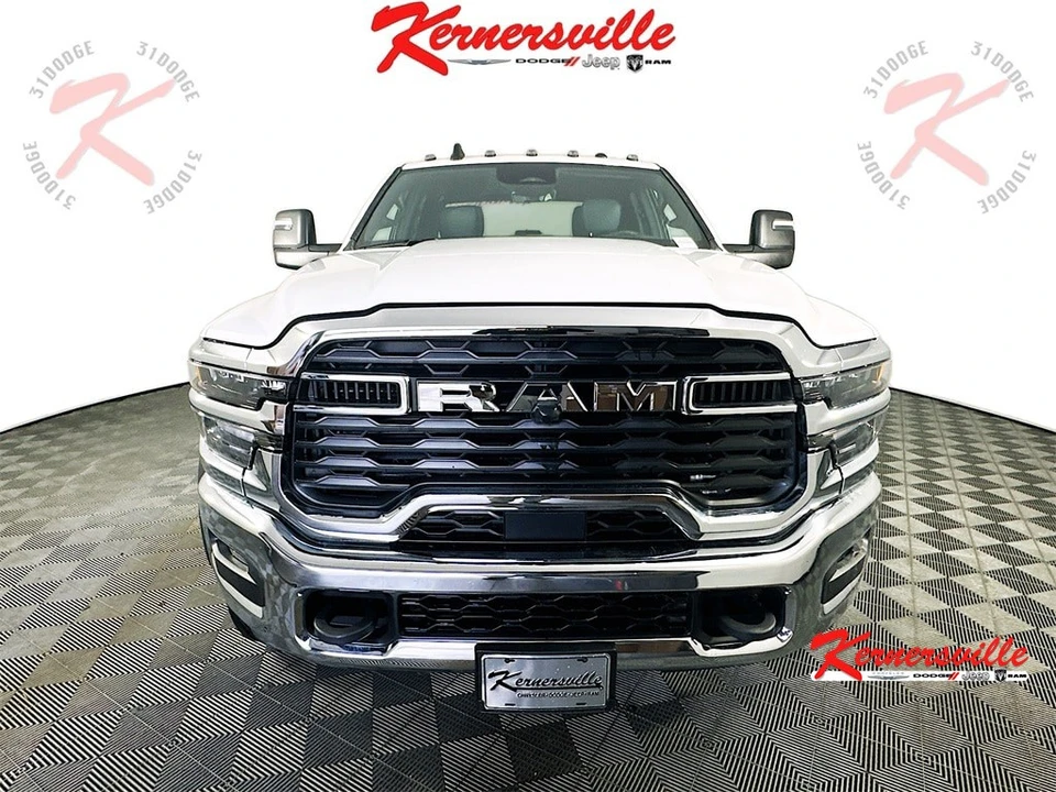 2025 Ram 4500 & 5500 - Image 2 of 12