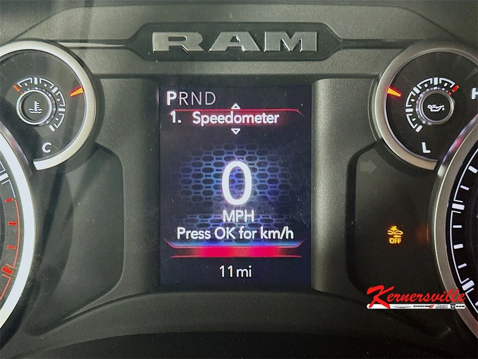 2025 Ram 4500 & 5500 - Image 11 of 12