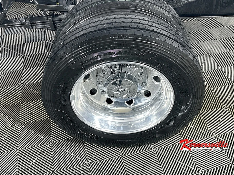 2025 Ram 4500 & 5500 - Image 15 of 20