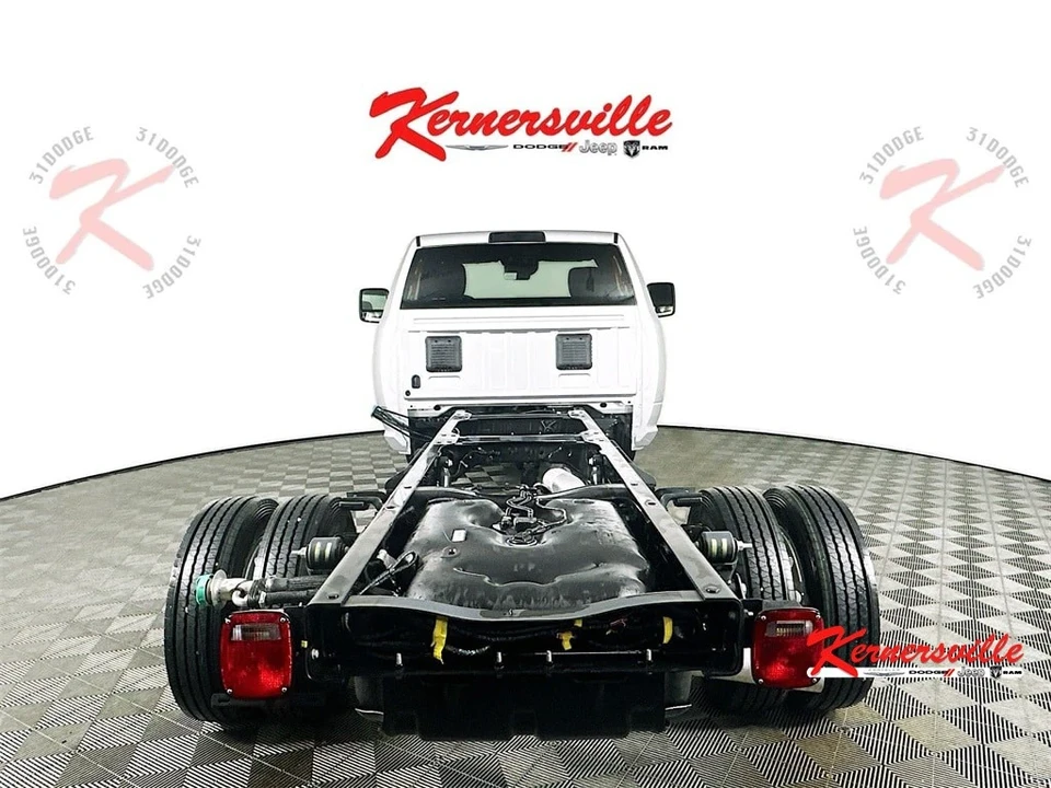 2025 Ram 4500 & 5500 - Image 6 of 19