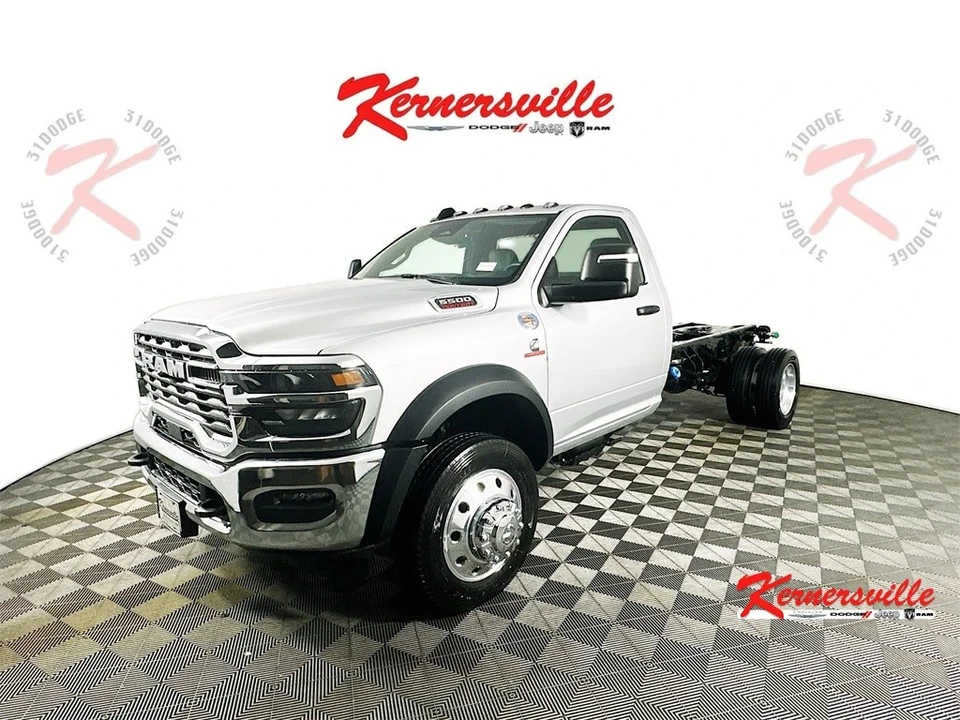 2025 Ram 4500 & 5500 - Image 3 of 19
