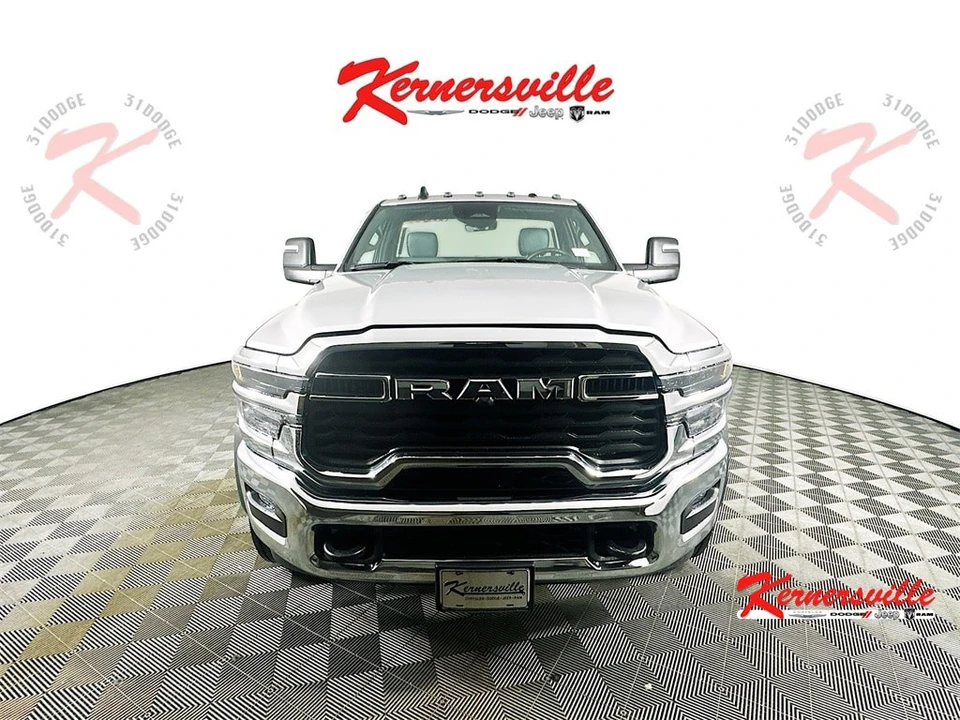 2025 Ram 4500 & 5500 - Image 2 of 12