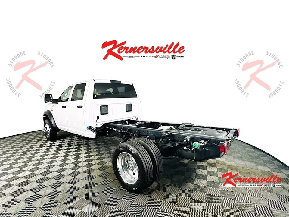 2025 Ram 4500 & 5500 - Image 5 of 20