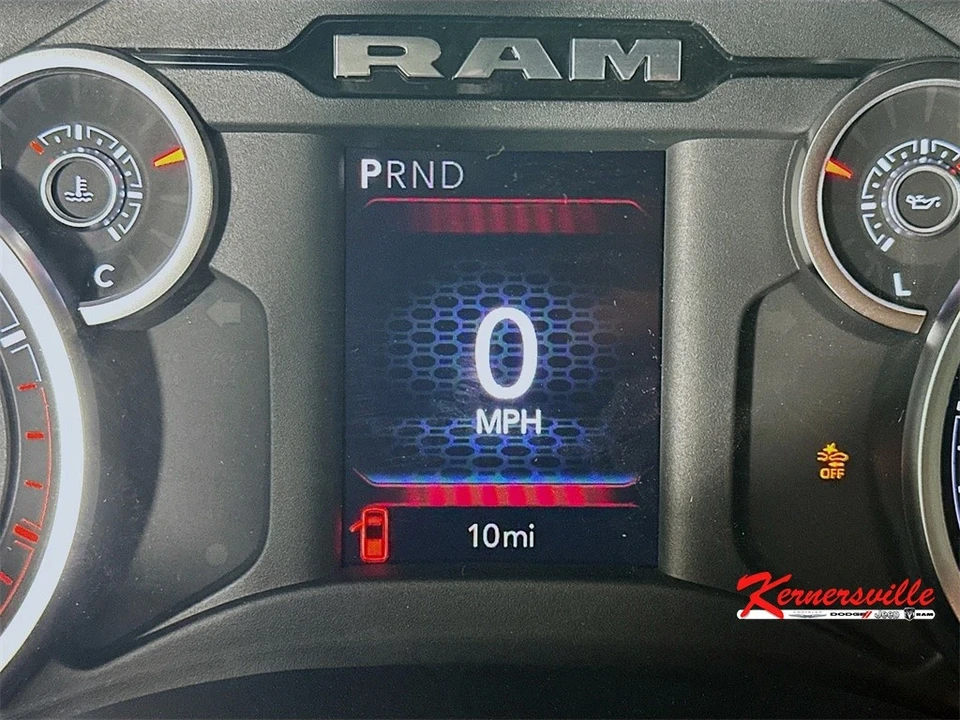 2025 Ram 4500 & 5500 - Image 11 of 20