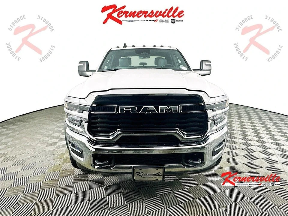 2025 Ram 4500 & 5500 - Image 2 of 20