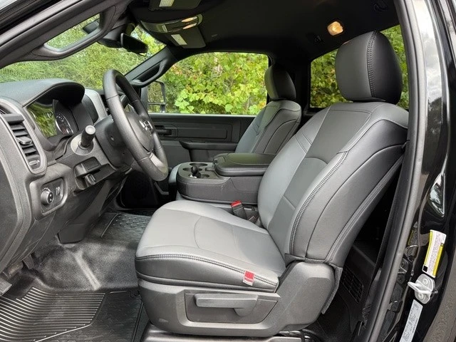 2025 Ram 4500 & 5500 - Image 11 of 21