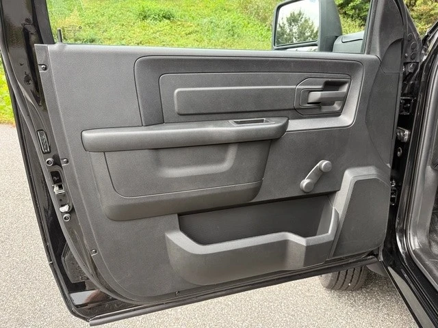 2025 Ram 4500 & 5500 - Image 12 of 21