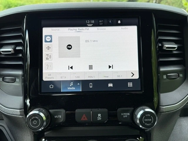 2025 Ram 4500 & 5500 - Image 18 of 21