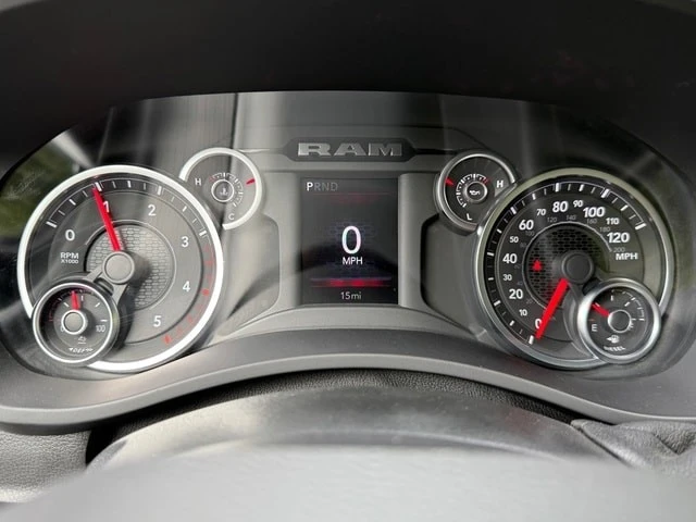 2025 Ram 4500 & 5500 - Image 17 of 21