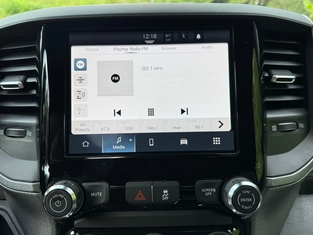 2025 Ram 4500 & 5500 - Image 18 of 21