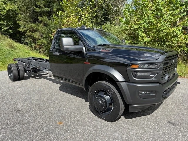 2025 Ram 4500 & 5500 - Image 5 of 21