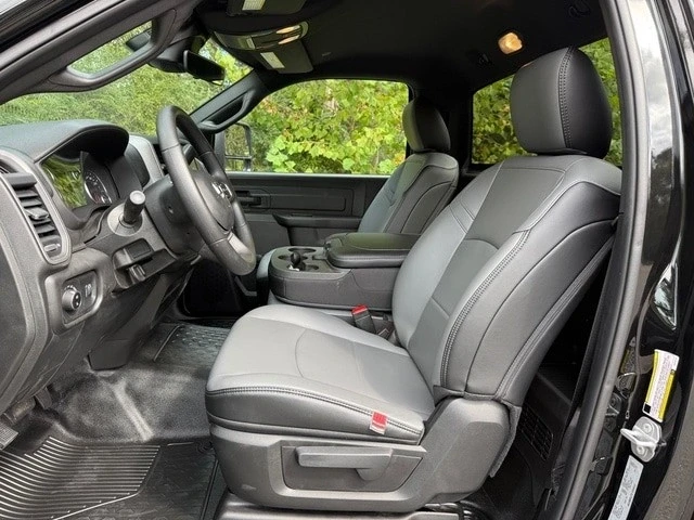 2025 Ram 4500 & 5500 - Image 11 of 21