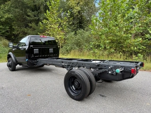 2025 Ram 4500 & 5500 - Image 9 of 21