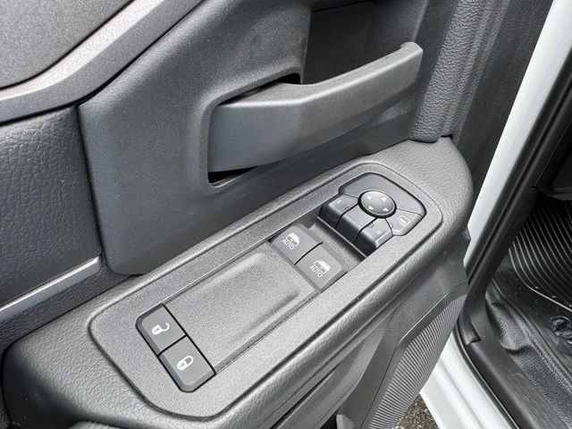 2025 Ram 4500 & 5500 - Image 12 of 21