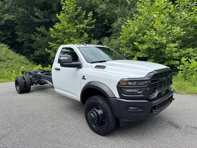 2025 Ram 4500 & 5500 - Image 5 of 21