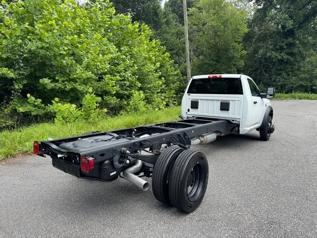 2025 Ram 4500 & 5500 - Image 7 of 21