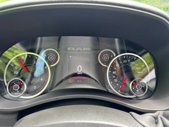 2025 Ram 4500 & 5500 - Image 16 of 21