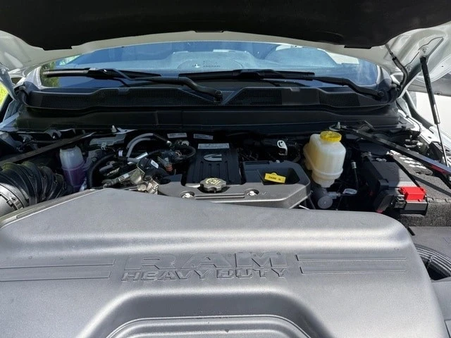 2025 Ram 4500 & 5500 - Image 10 of 21