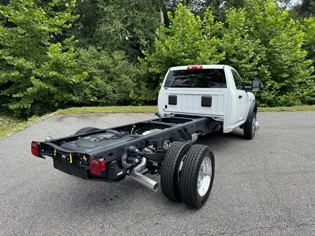 2025 Ram 4500 & 5500 - Image 7 of 21