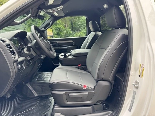 2025 Ram 4500 & 5500 - Image 11 of 21
