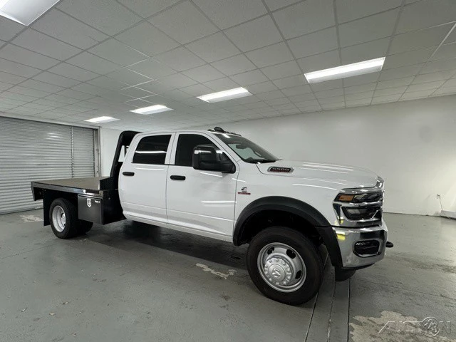 2025 Ram 4500 & 5500 - Image 3 of 18
