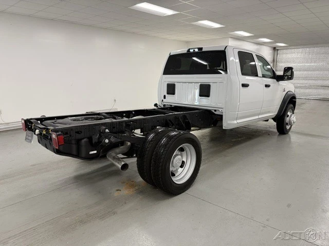 2025 Ram 4500 & 5500 - Image 7 of 12