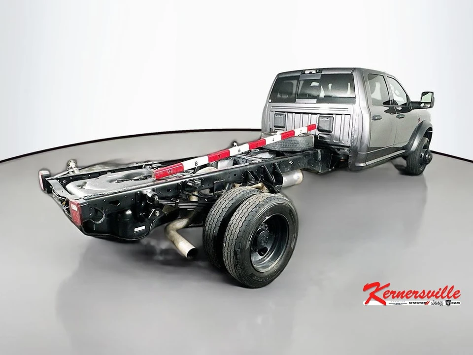 2025 Ram 4500 & 5500 - Image 7 of 21
