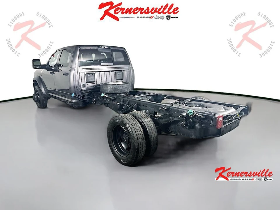 2025 Ram 4500 & 5500 - Image 5 of 21