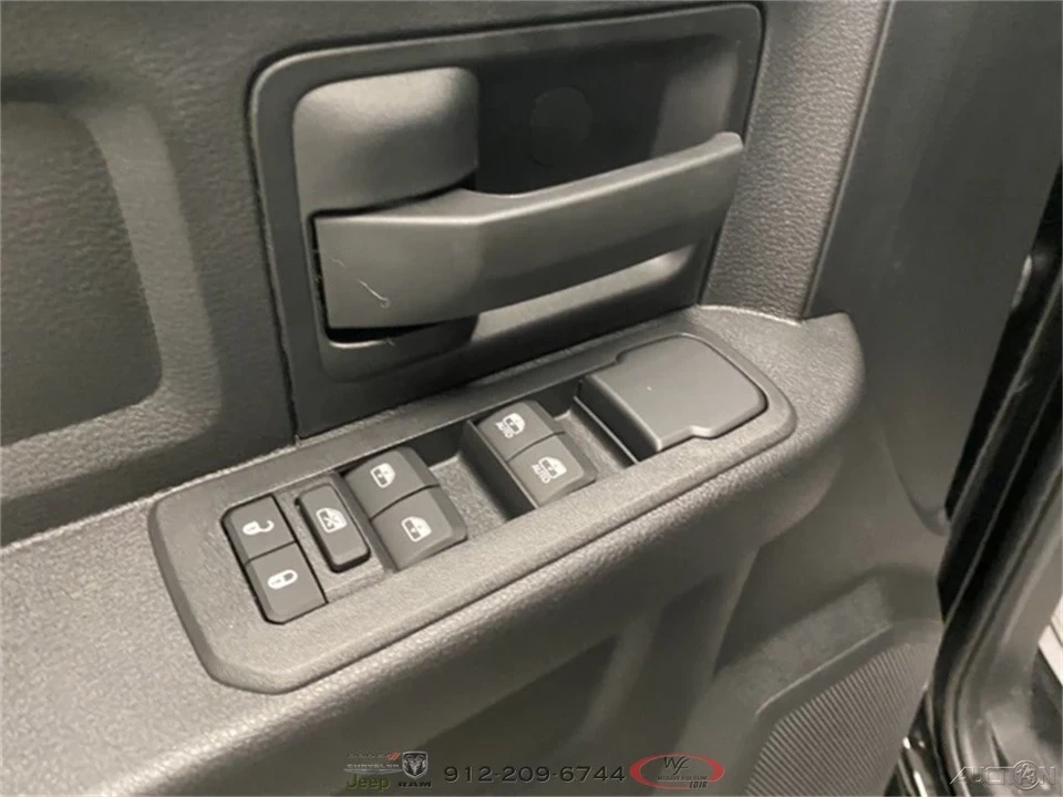 2025 Ram 4500 & 5500 - Image 10 of 12