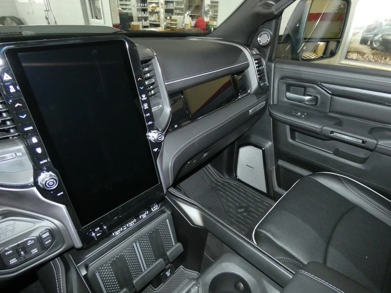 2025 Ram 2500 - Image 12 of 21