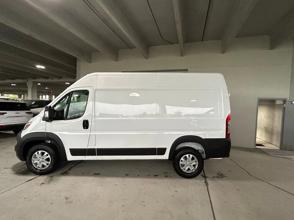 2025 Ram ProMaster - Image 7 of 21