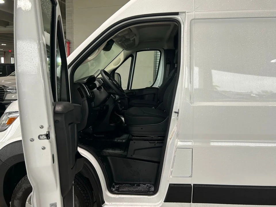 2025 Ram ProMaster - Image 9 of 21