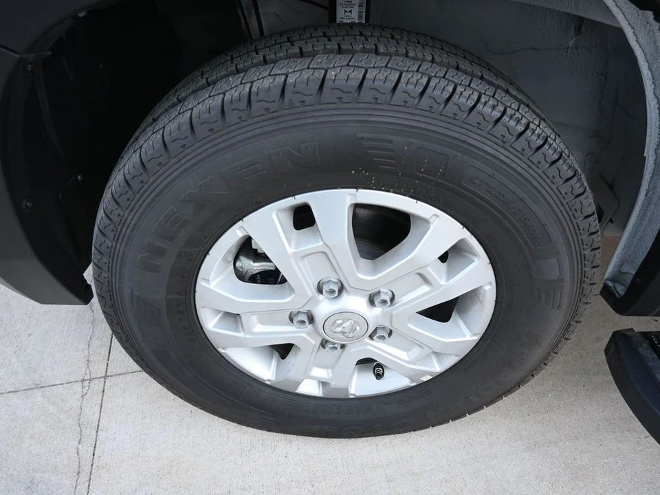 2025 Ram ProMaster - Image 16 of 21