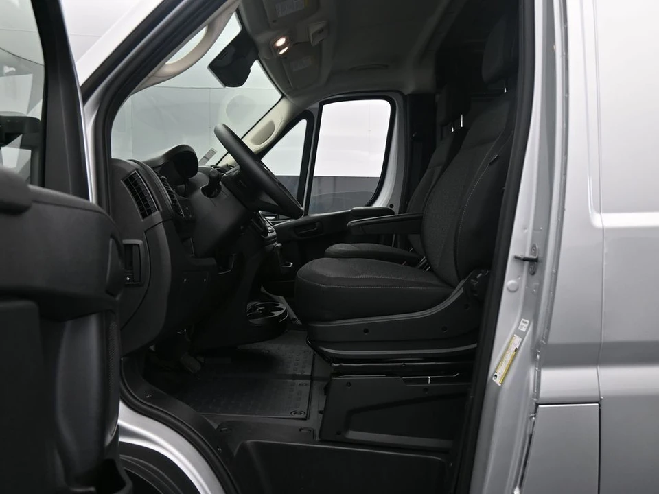 2025 Ram ProMaster - Image 10 of 21