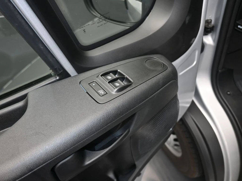 2025 Ram ProMaster - Image 12 of 21